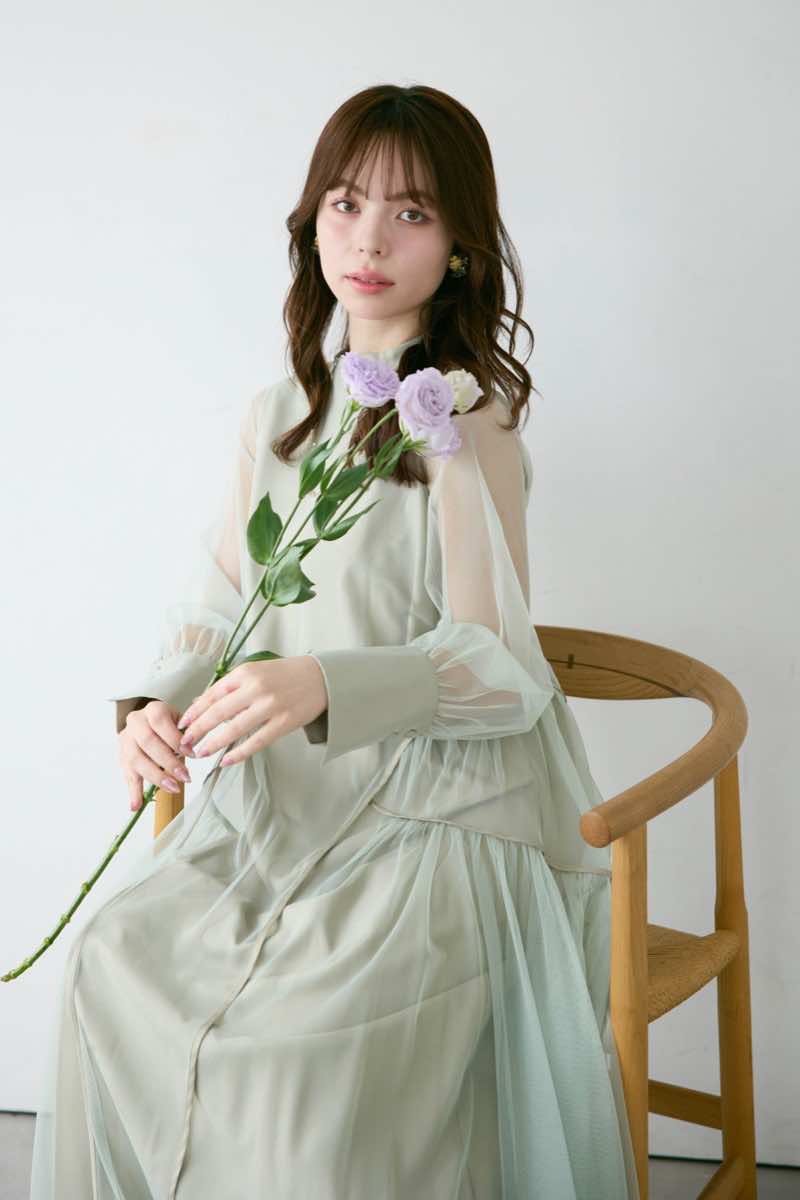 グリーンのパイピングチュールドレスの商品画像14