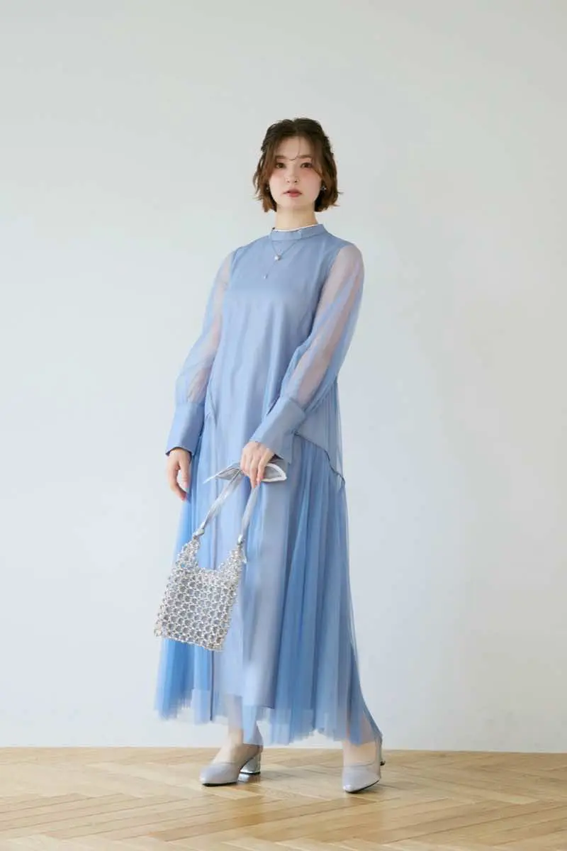 ブルーのパイピングチュールドレス | ANDRESD | M～マタニティ | 結婚