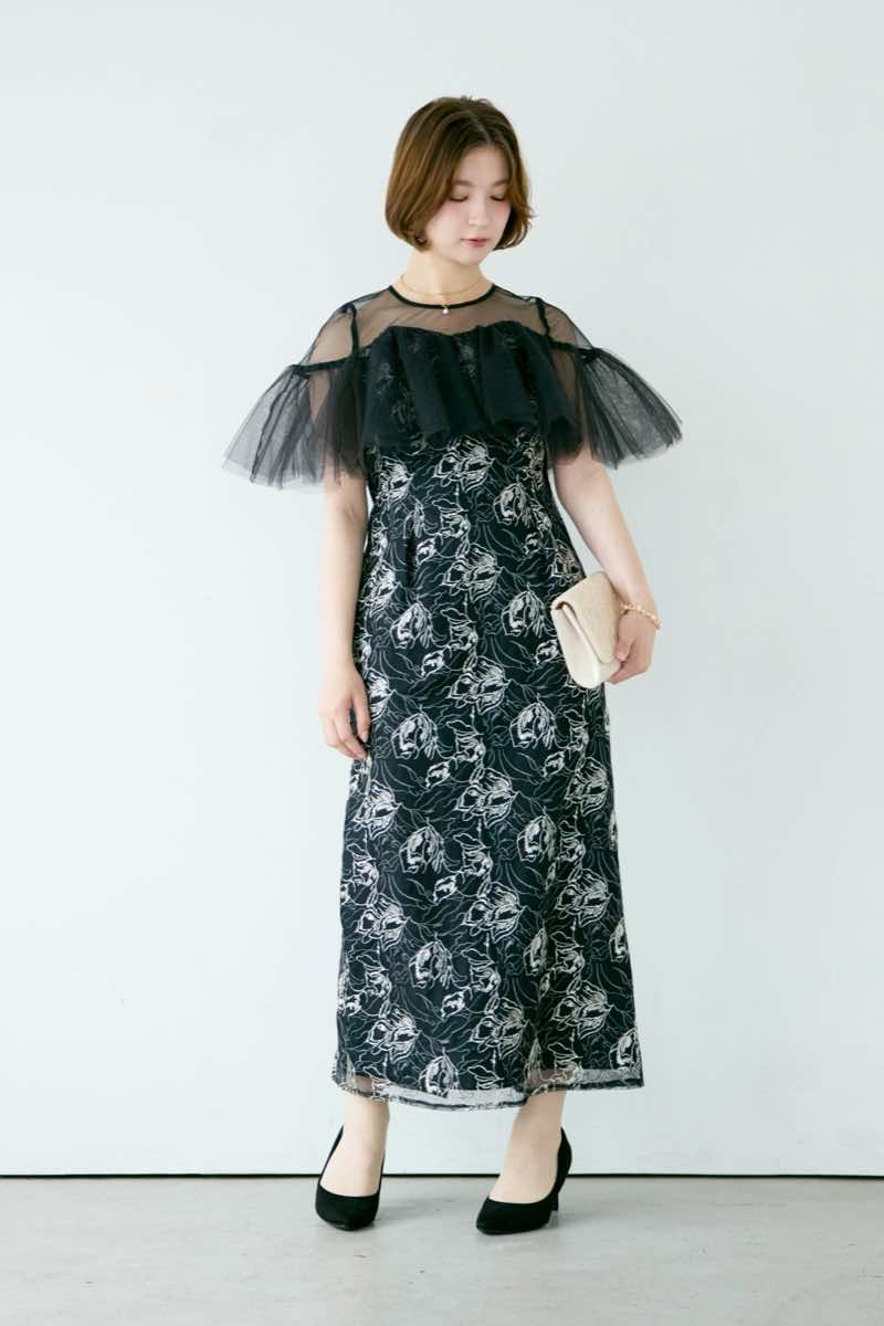 ブラックのチュールフリルエンブロイダリードレスの商品画像11