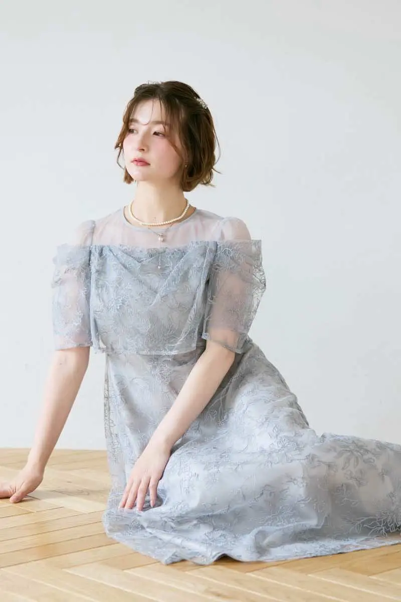 ブルーグレーのドレープラメ刺繍ドレス | metoi | M | 結婚式