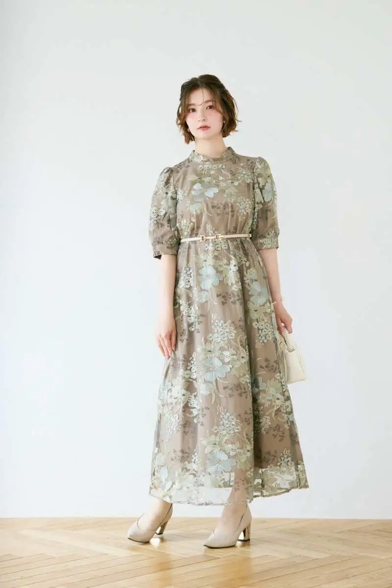 グリーンのバルーンスリーブエンブロイダリードレス | select shop | M