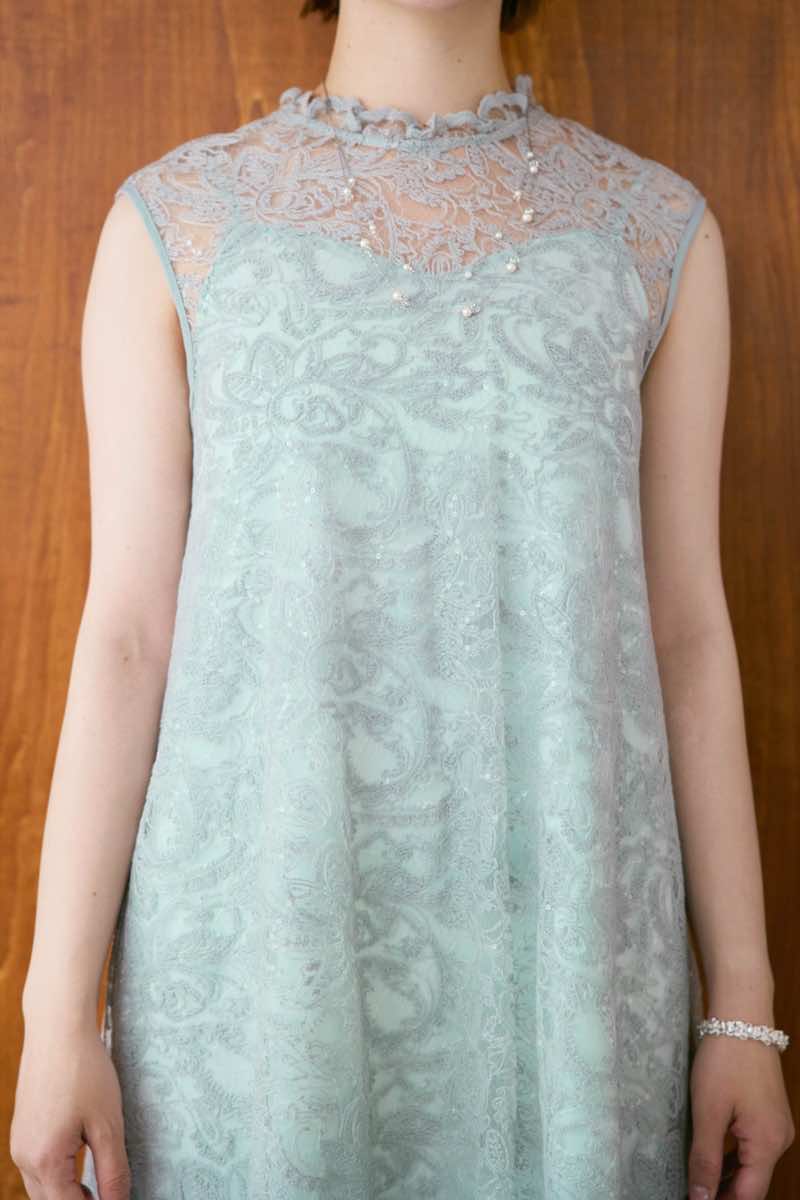 ライトブルーのプリズムレースAラインドレスの商品画像6