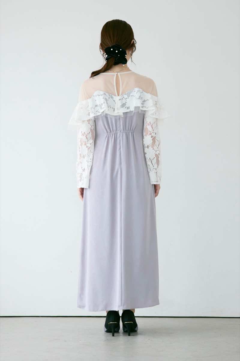 ライトグレーのレースラッフルドレスの商品画像4