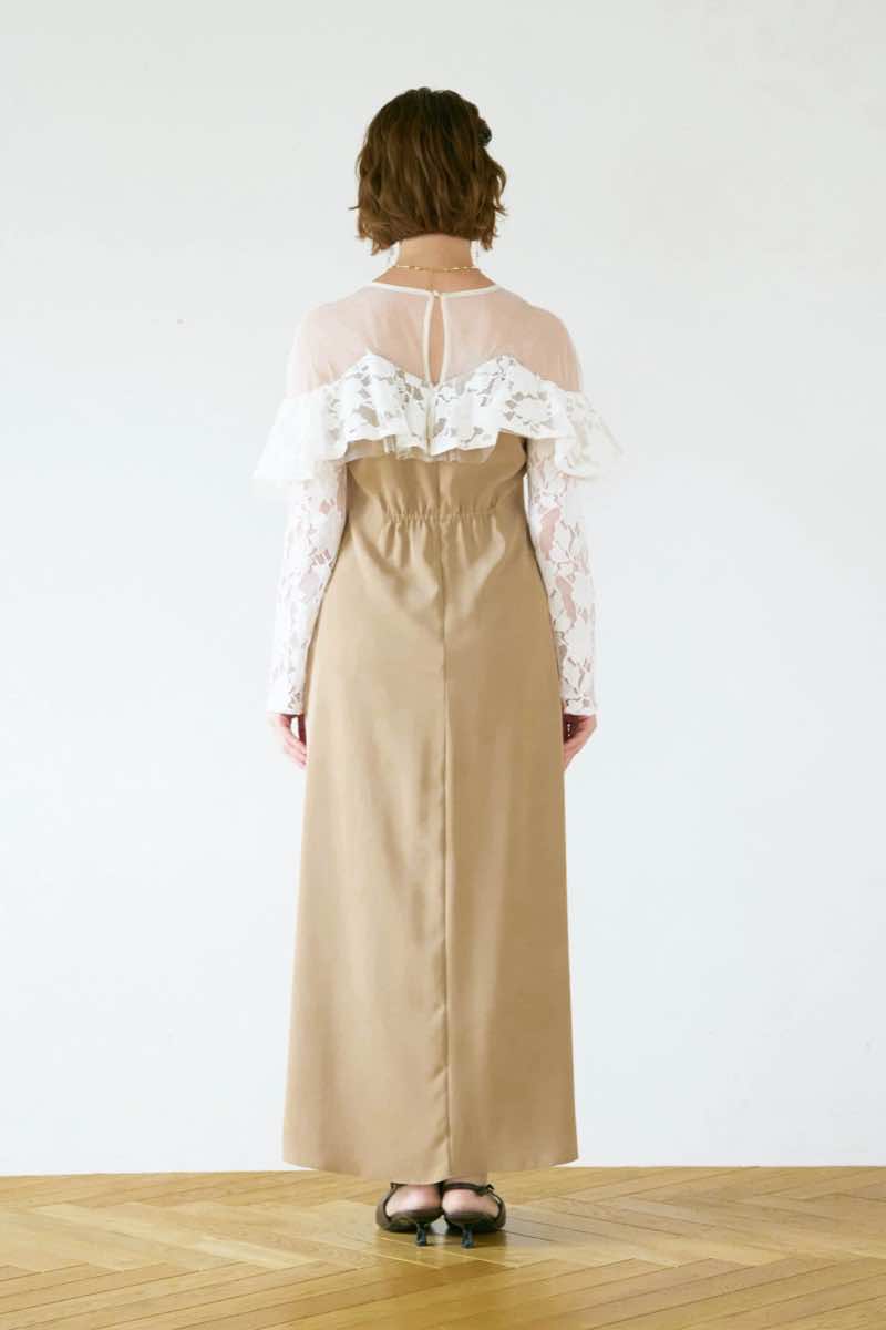 ベージュのレースラッフルドレスの商品画像4