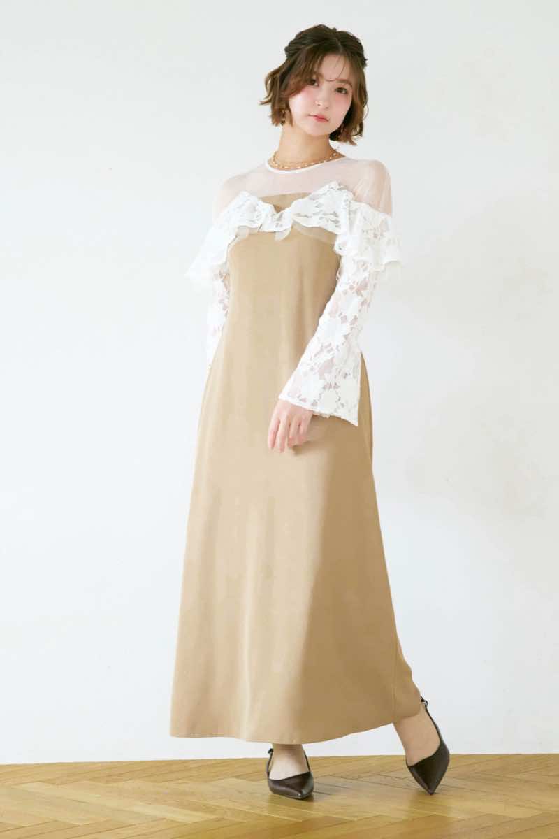 ベージュのレースラッフルドレスの商品画像9