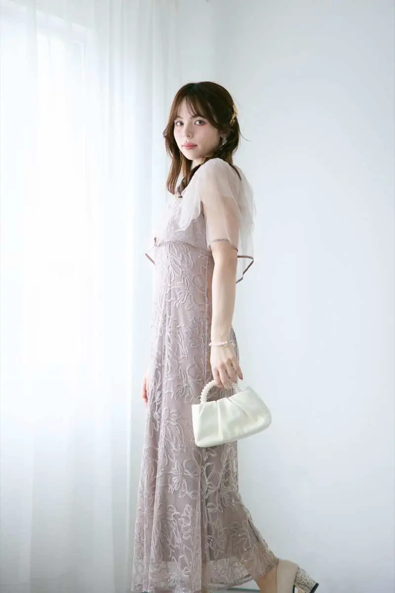 グレージュのフラワーレースセットドレス | Dorry doll | M | 結婚式