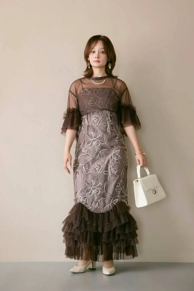 ブラウンのエンブロイダリーフリルセットドレス | ANDRESD | M | 結婚